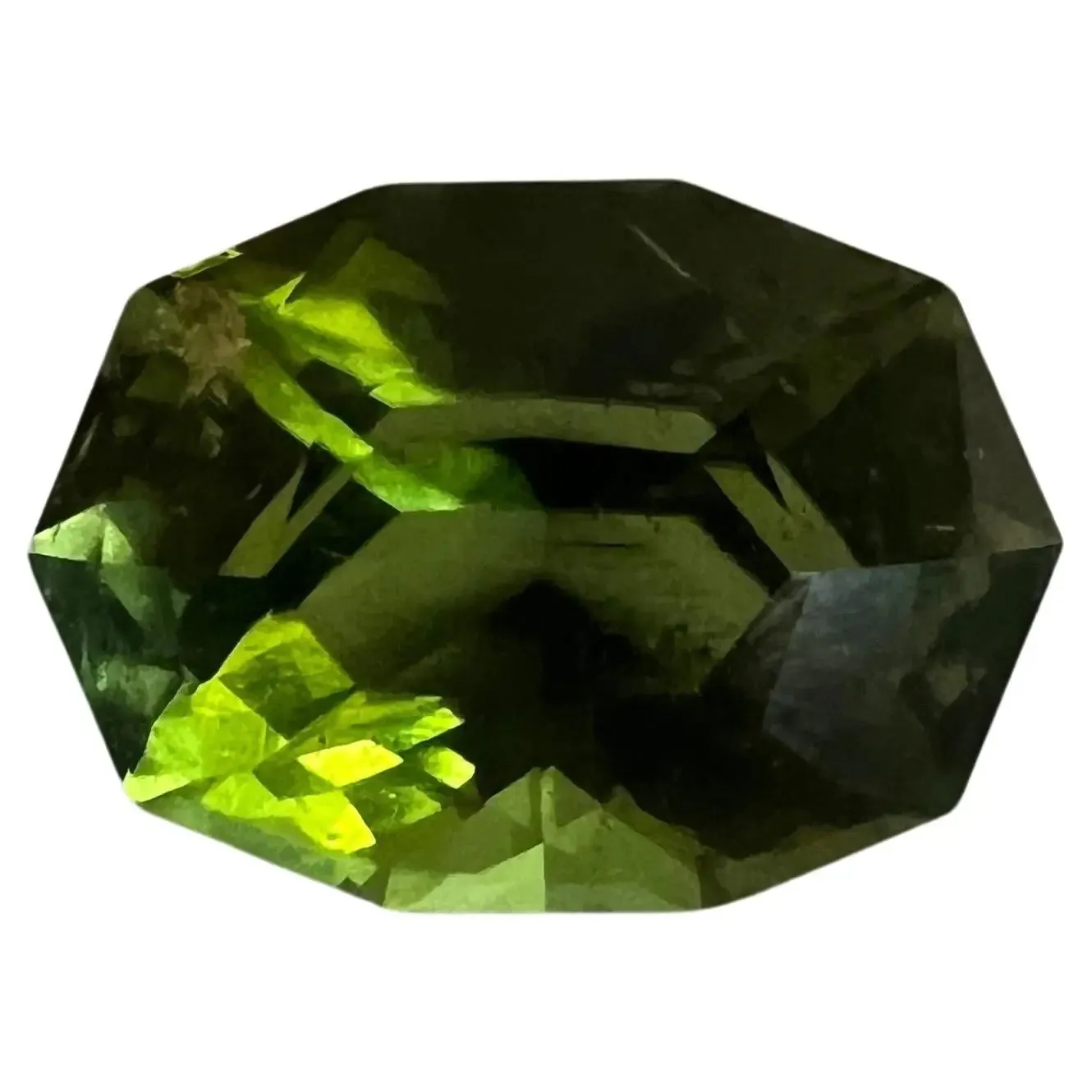 13.7ct Oval Mint Green Tourmaline Gemstone