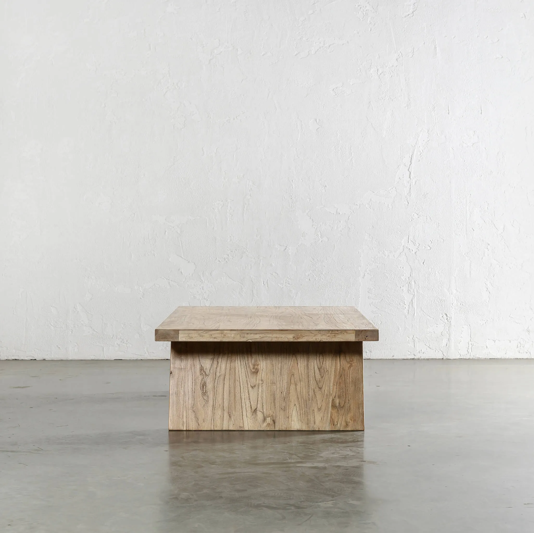 CAPRETTA ELM COFFEE TABLE  |  150CM  |  BLEACHED BRISTLE