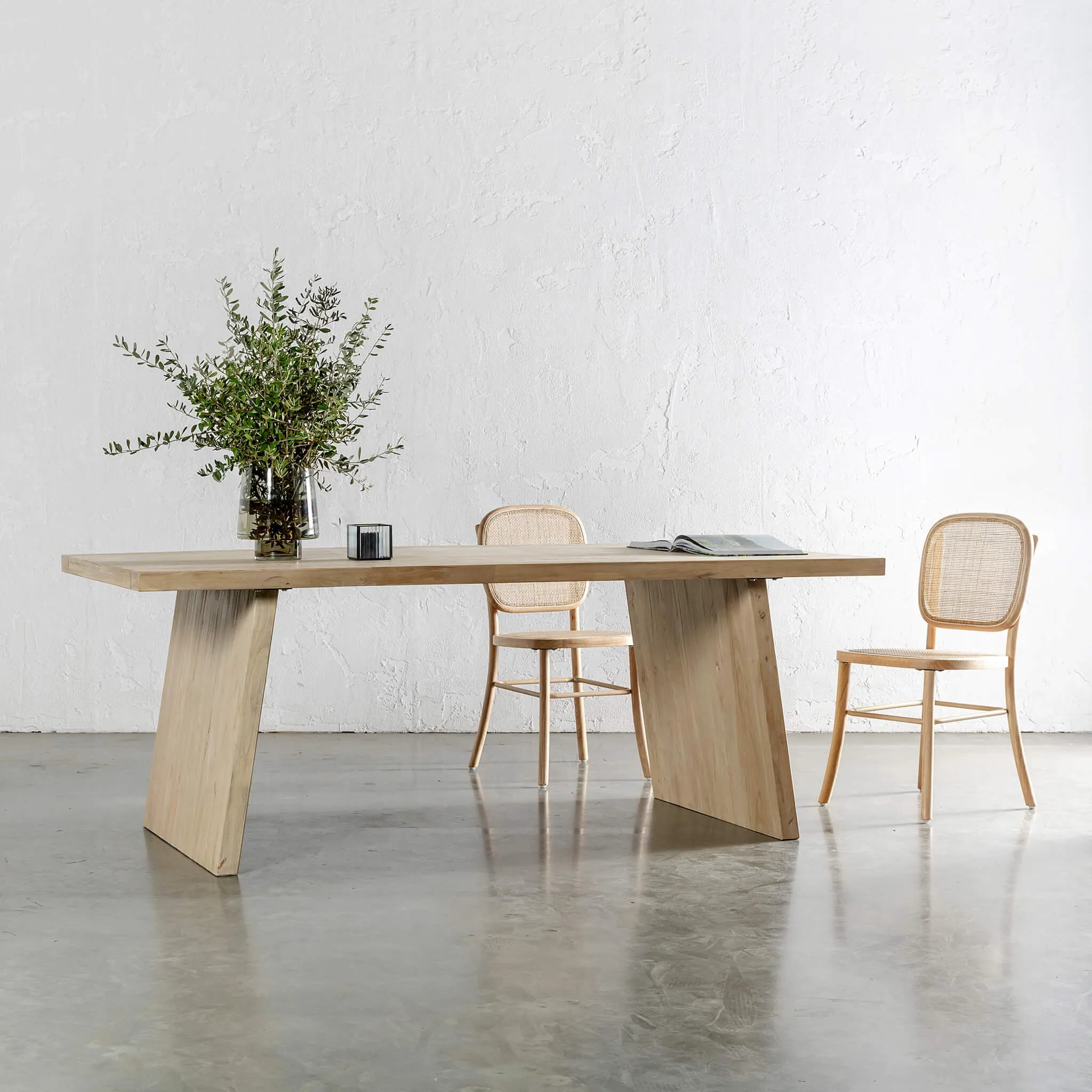 CAPRETTA ELM DINING TABLE  |  210CM  |  BLEACHED BRISTLE