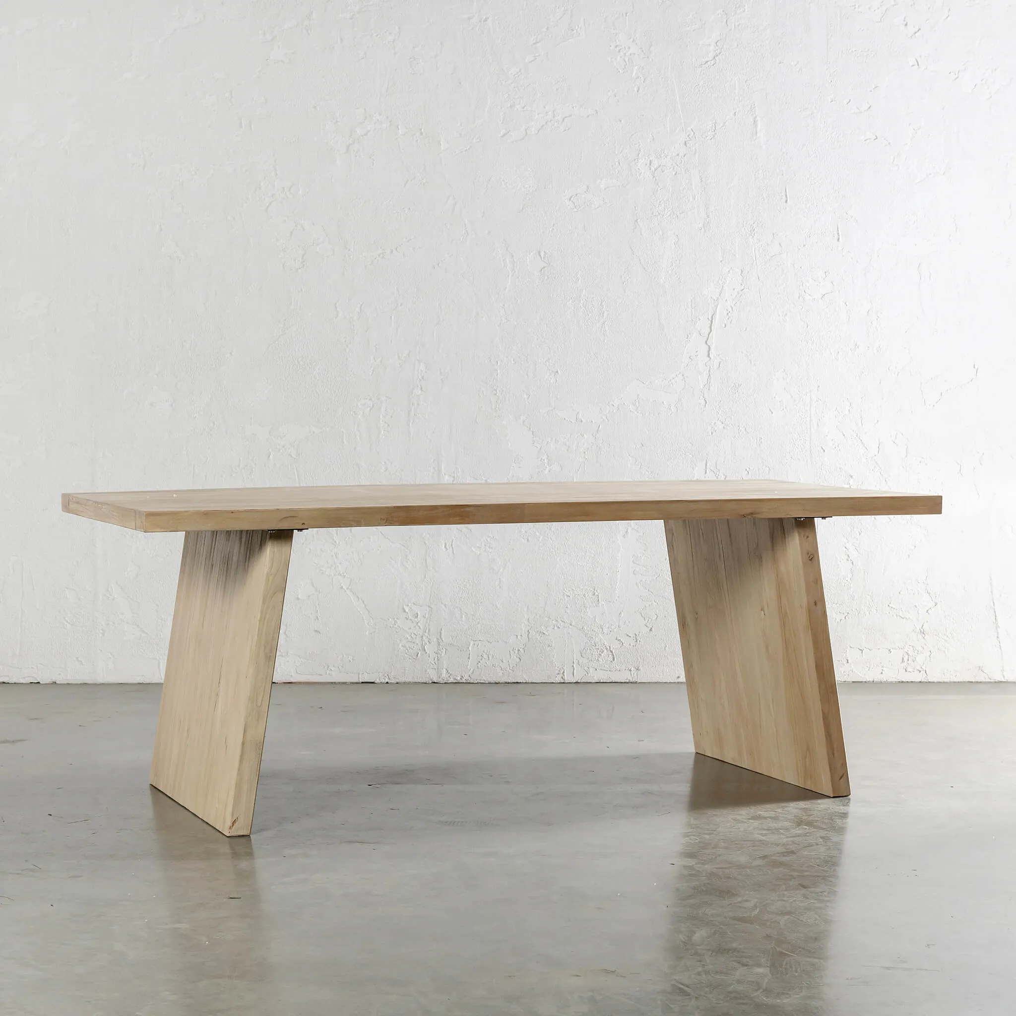 CAPRETTA ELM DINING TABLE  |  210CM  |  BLEACHED BRISTLE
