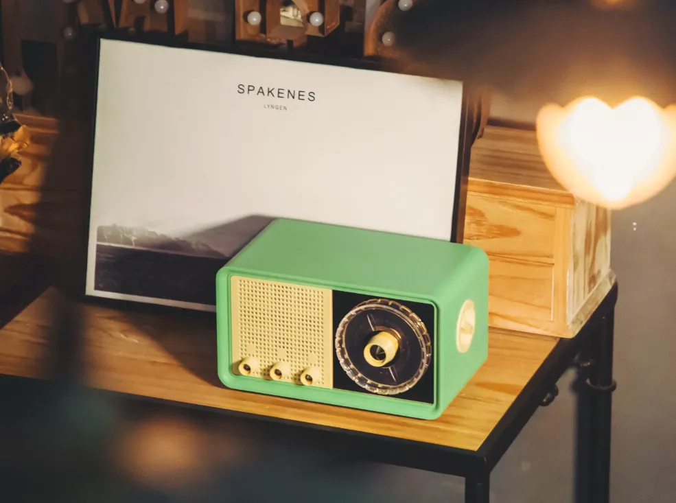 MUZEN Original 3 Ⅲ Vintage Multimedia FM/AM Radio Bluetooth Speaker