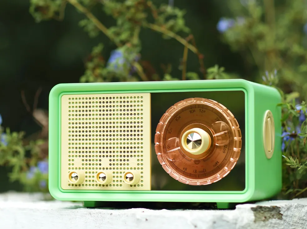 MUZEN Original 3 Ⅲ Vintage Multimedia FM/AM Radio Bluetooth Speaker