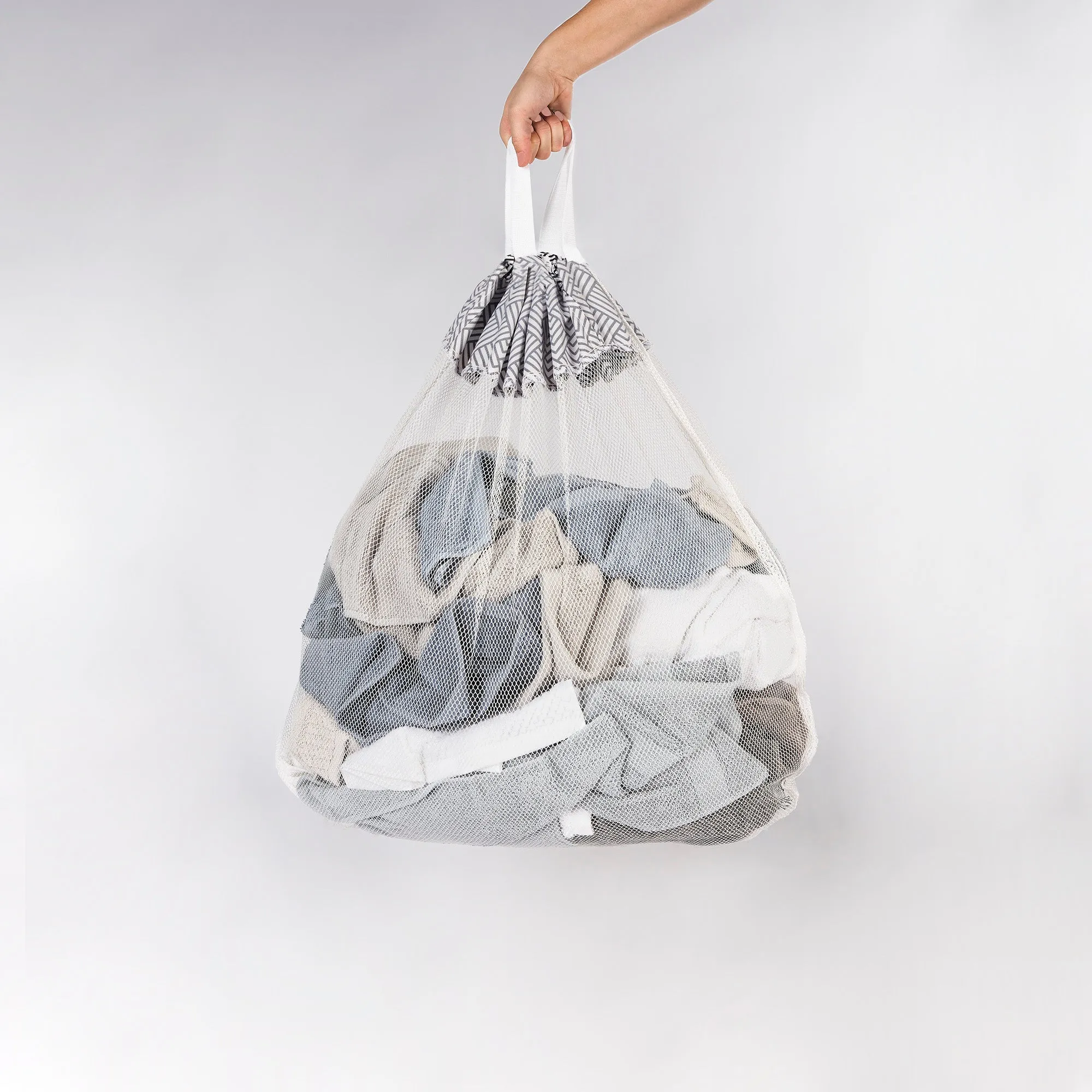 Slim Laundry Hamper with Removable Bag